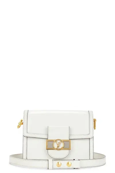 Pre-owned Louis Vuitton Dauphine Shoulder Bag In White