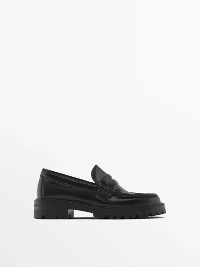 Massimo Dutti Loafer Mit Track-sohle Und Penny Strap In Black