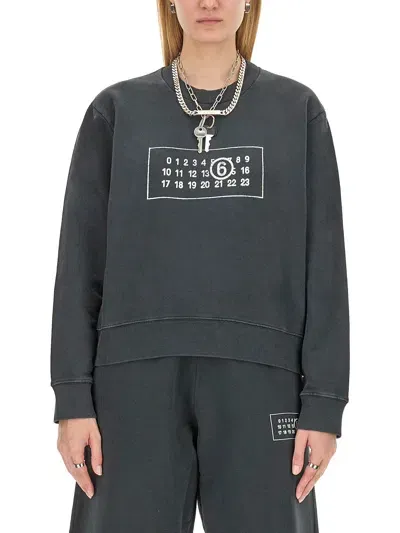 Mm6 Maison Margiela Sweatshirt With Print In Black