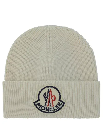 Moncler Beanie In White