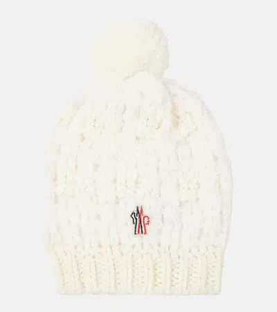 Moncler Logo Alpaca And Wool-blend Beanie In Neutral