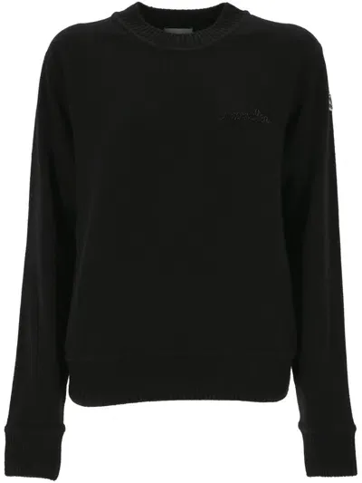 Moncler Logo Detailed Crewneck Sweater In Black