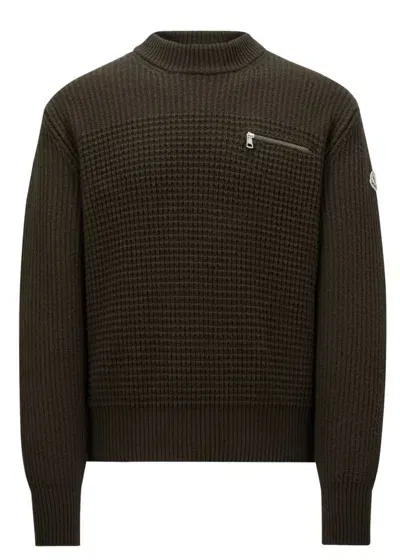 Moncler Logo Patch Knit Sweater In Green