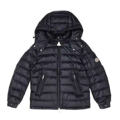 Moncler Logo Patch Padded Jacket In Blue