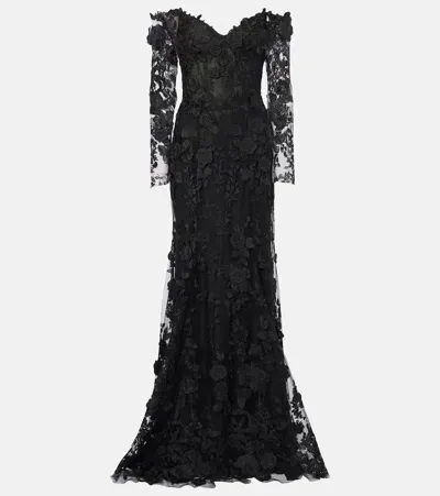 Monique Lhuillier Floral Lace Gown In Black