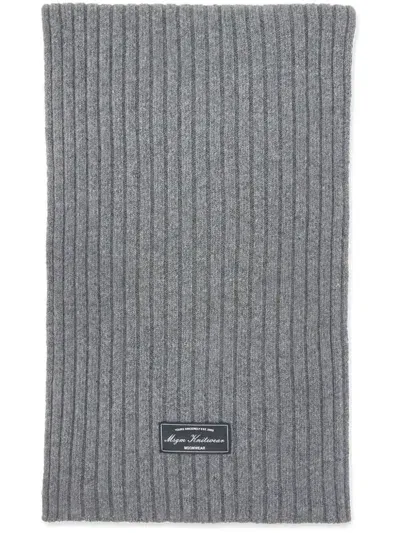 Msgm Logo-patch Ribbed-knit Scarf In Grey