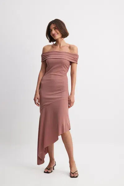 Na-kd Off Shoulder Flounce Midi Dress In Pink