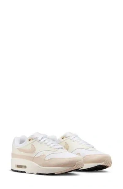 Nike Air Max 1 Sneaker In Ivory/cream Beige