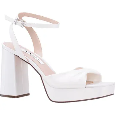 Nina Stacie Sandal In Ivory