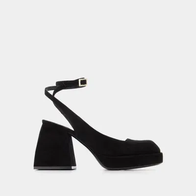 Nodaleto Bulla Suki Pumps In Black