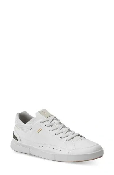 On The Roger Centre Court Tennis Sneaker In White