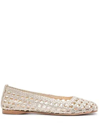 Paloma Barceló Shell Leather Ballerina Shoes In White