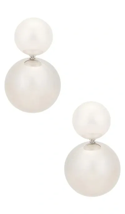 Petit Moments Pearl Sphere Earrings In Silver