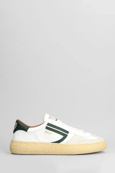 Puraai Sneakers In White Leather