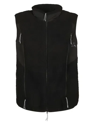 Roa Fleece Gilet Jacket In Black