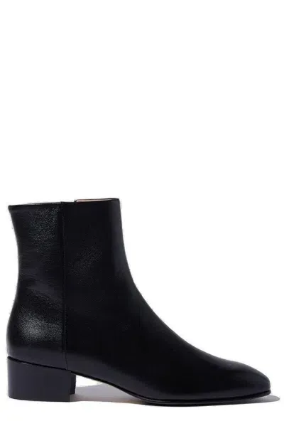 Scarosso Ambra Zipped Ankle Boots In Black