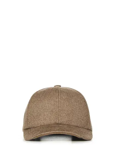 Sease Hat In Brown