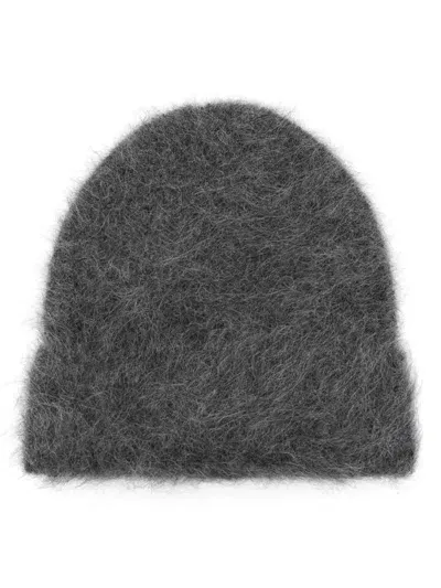 Séfr Furry Beanie In Grey