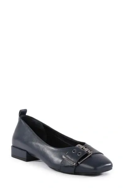 Seychelles Cambridge Pump In Navy Blue Leather