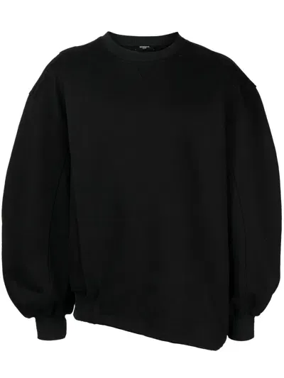 Songzio Asymmetric Crewneck Sweatshirt In Black