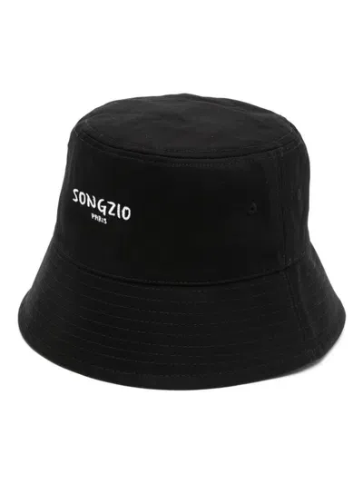 Songzio Painter Bucket Hat In Black