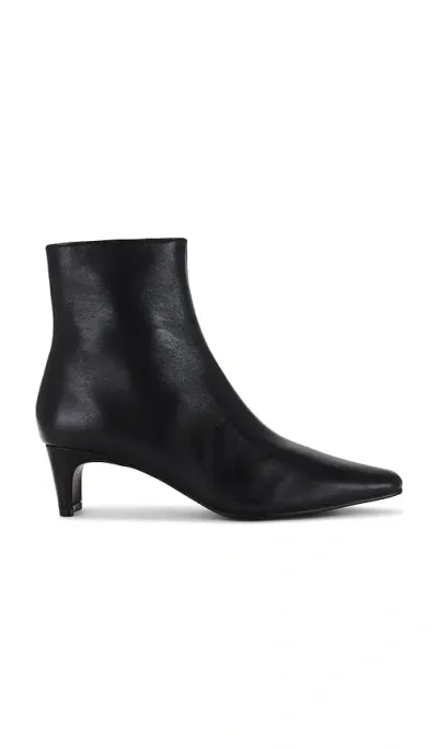 Steve Madden Womens Black Lulah Angled-heel Leather Ankle Boots