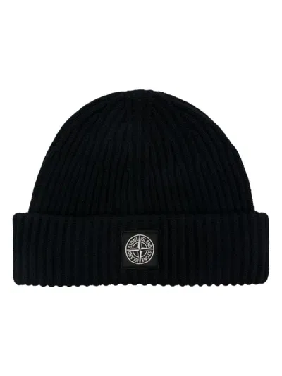 Stone Island Logo-patch Beanie Hat In Blue