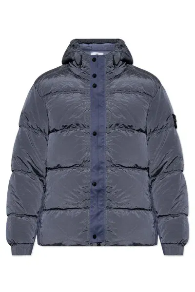 Stone Island Logo Patch Hooded Puffer Jacket In Blue