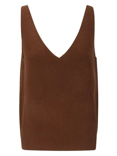 Studio Nicholson Bara V In Brown