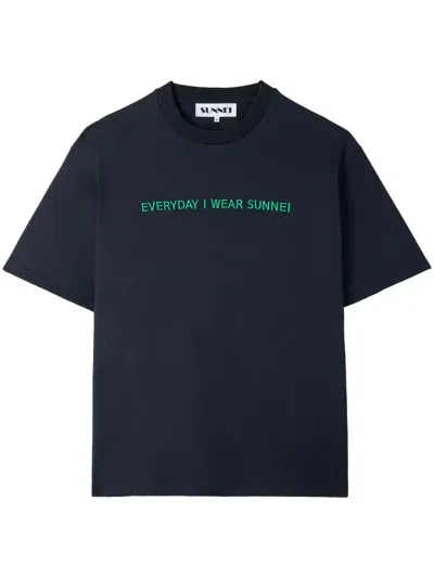 Sunnei Embroidered-slogan Organic Cotton T-shirt In Blue