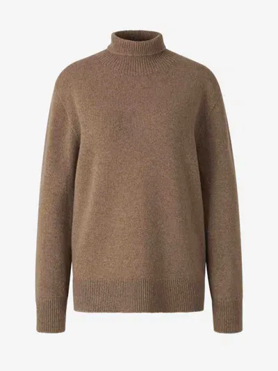 The Row Hepny Cashmere Sweater In Brown