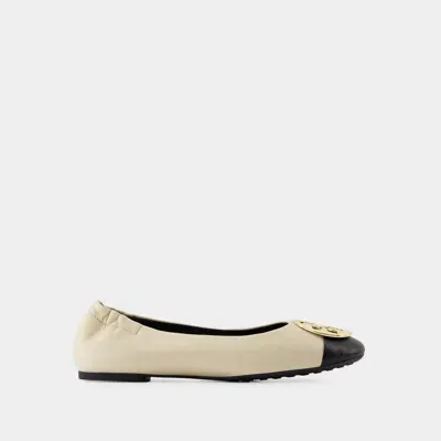 Tory Burch Claire Cap-toe Ballerinas In Neutral