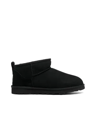 Ugg Ankle Boot In Black