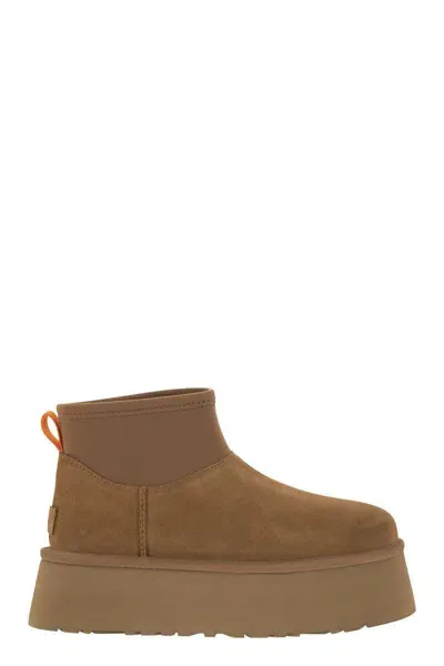 Ugg Classic Mini Dipper Boots In Che