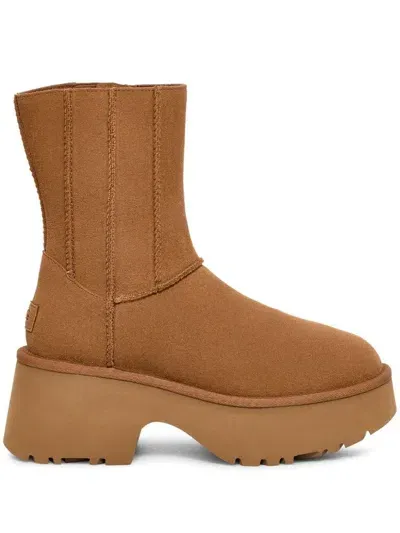 Ugg Womens  Classic Twin Seam In Beige