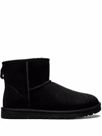 Ugg Man Classic Mini Boots In Black