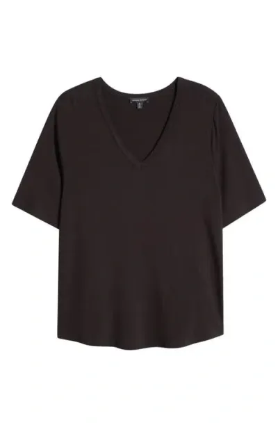 Universal Standard Lily Liquid Jersey V-neck T-shirt In Black