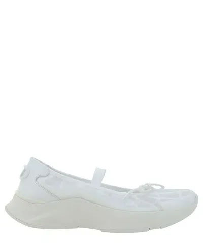 Valentino Garavani Ballet Flats In White