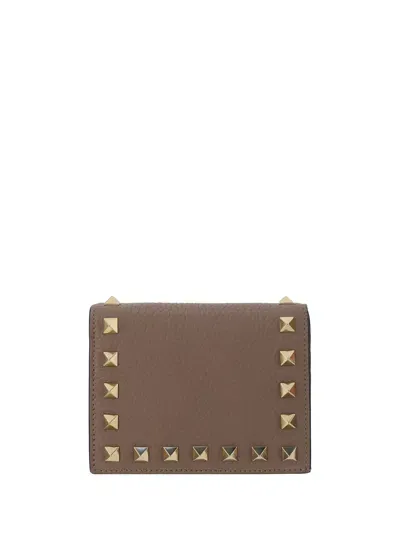 Valentino Garavani Flap French Wallet | Rockstud | Vitello In Gold