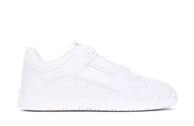 Valentino Garavani Freedots Sneakers In White