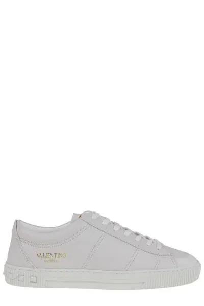 Valentino Garavani Garavani Cityplanet Lace-up Sneakers In White