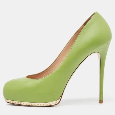 Pre-owned Valentino Garavani Green Leather Spike Platform Round Toe Pumps Size 37