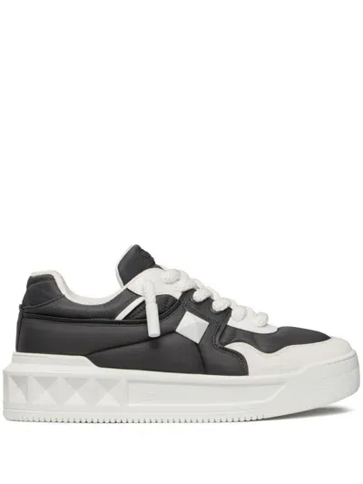 Valentino Garavani One Stud Xl Low-top Sneaker In Calfskin And Nylon In White