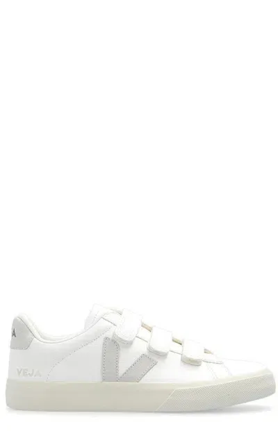 Veja Recife Low In White