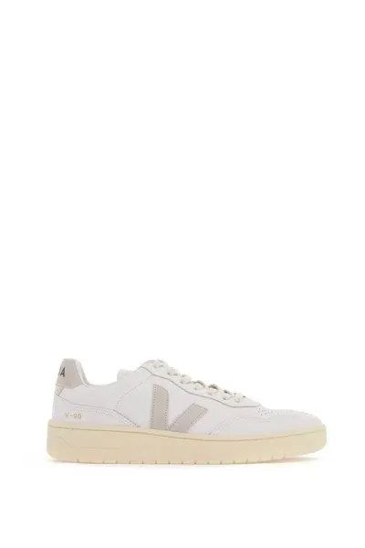 Veja Sneaker V-90 In White