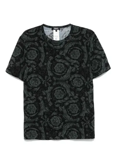 Versace Baroque Print T-shirt In Black  