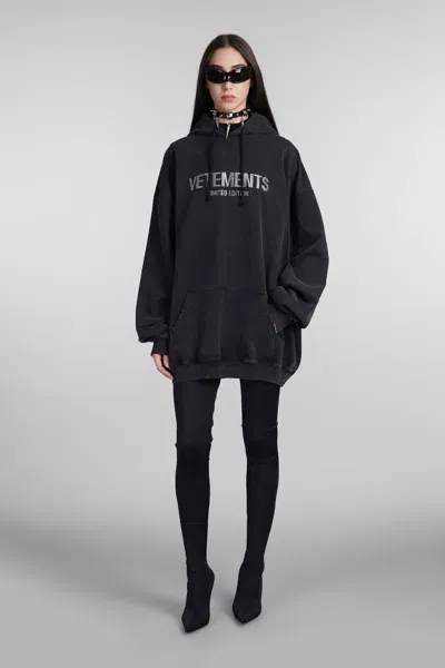 Vetements Sweatshirt In Black