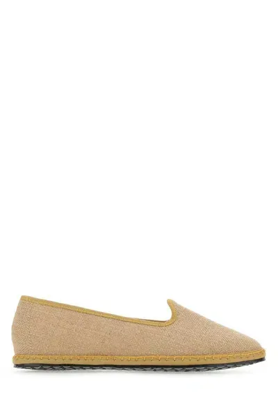 Vibi Venezia Flats In Beige