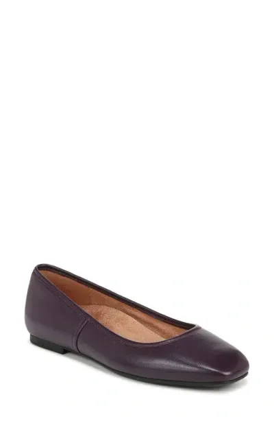 Vionic Orinda Square Toe Flat In Winter Plum