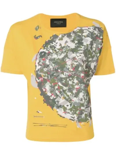 Mr & Mrs Italy Camouflage Print T-shirt In Yellow